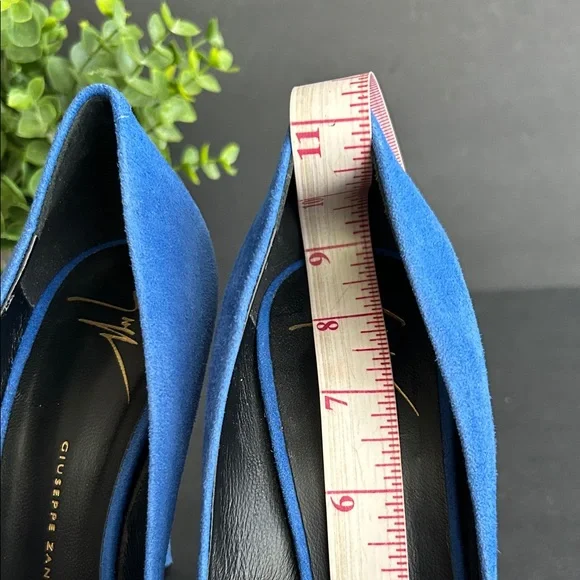 Giuseppe Zanotti Royal Blue Heels with Gold Detail - Picture 8 of 16